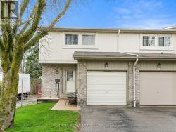 7 - 6779 GLEN ERIN DRIVE  Mississauga, ON L5N 2C1