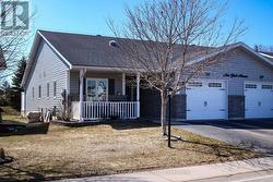 54 NEW YORK AVENUE Wasaga Beach, ON L9Z 3A8