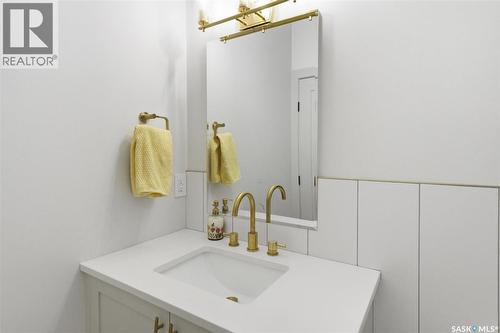 1314 Empress Avenue, Saskatoon, SK - Indoor Photo Showing Bathroom