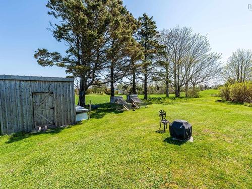 8882 Highway 1, Meteghan River, NS 