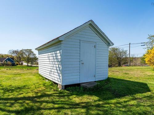 8882 Highway 1, Meteghan River, NS 