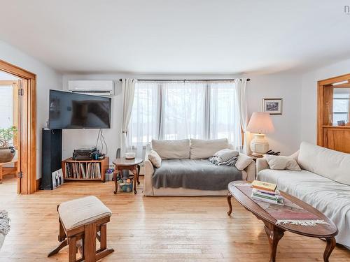 8882 Highway 1, Meteghan River, NS 