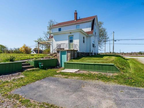 8882 Highway 1, Meteghan River, NS 