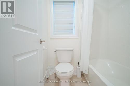 55 Hoad Street, Clarington, ON - Indoor Photo Showing Bathroom