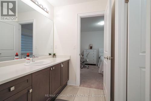 55 Hoad Street, Clarington, ON - Indoor Photo Showing Bathroom