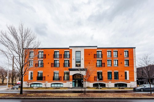 Façade - A-460 Rue St-Charles O., Longueuil (Le Vieux-Longueuil), QC - Outdoor With Facade