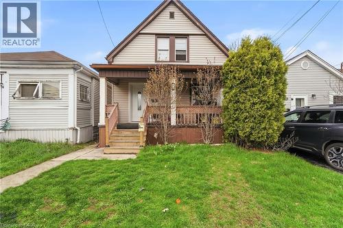 99 ROBINS Avenue  Hamilton, ON L8H 4N5