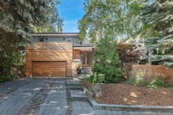 6 Earlington Avenue  Toronto, ON M8X 2N5