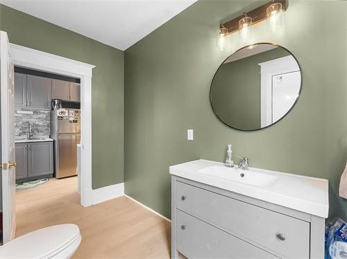 371 Toronto St, Winnipeg, MB 