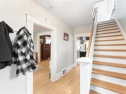 371 Toronto St, Winnipeg, MB 