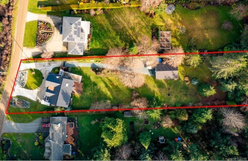 321 Wireless Rd, Comox, BC 