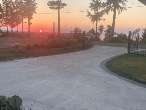 321 Wireless Rd, Comox, BC 