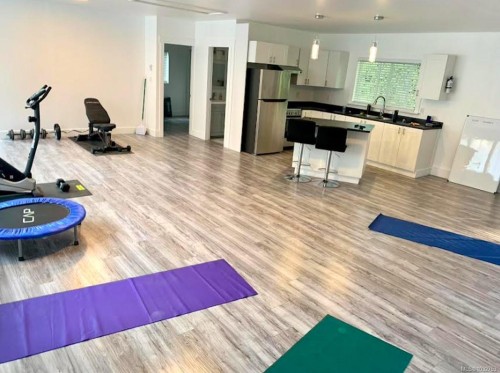 321 Wireless Rd, Comox, BC 