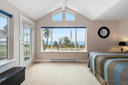 321 Wireless Rd, Comox, BC 