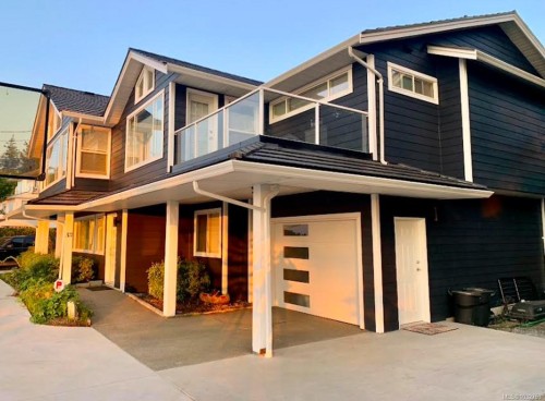 321 Wireless Rd, Comox, BC 