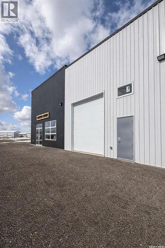 9&10 213 Service Road W, Langham, SK 