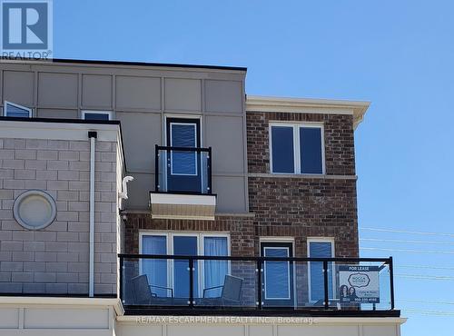 124 Daylily Lane, Kitchener, ON - Outdoor