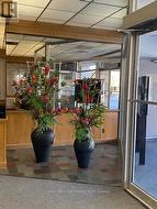 Front entrance always kept clean - 