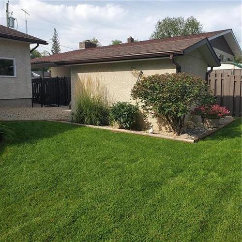 527 Duncan Crescent, Swan River, MB - Outdoor