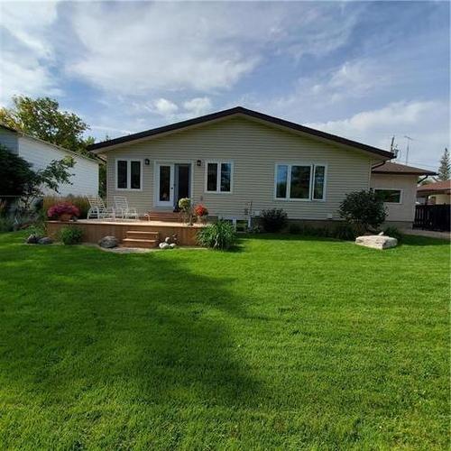 527 Duncan Crescent, Swan River, MB - Outdoor With Deck Patio Veranda