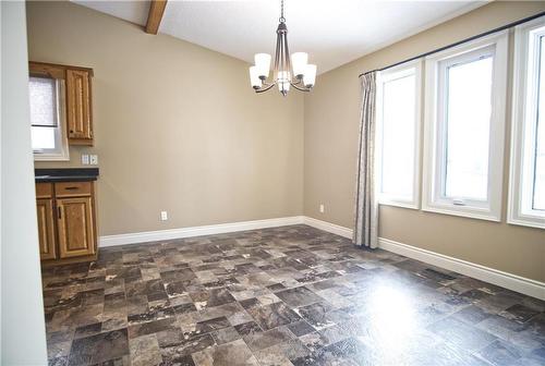 527 Duncan Crescent, Swan River, MB - Indoor Photo Showing Other Room