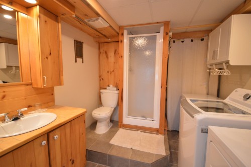 Salle de bains - 9990 Ch. Du Lac-Labelle, Labelle, QC - Indoor Photo Showing Other Room