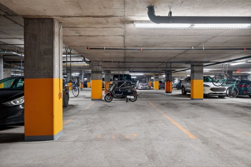 Parking - 508-1548 Rue Des Bassins, Montréal (Le Sud-Ouest), QC - Indoor Photo Showing Garage