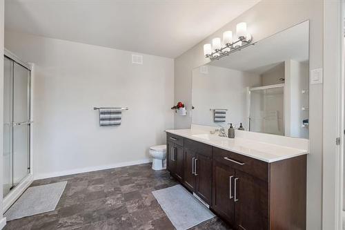 35 Bramblewood Crt, Winnipeg, MB 