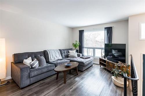 77 Rillwillow Pl, Winnipeg, MB 