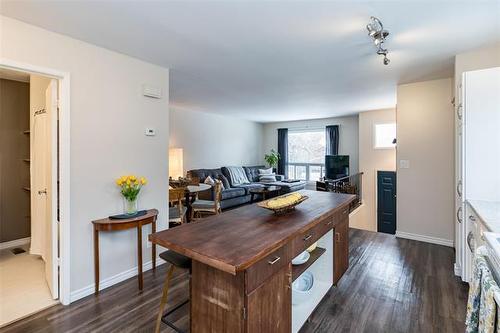 77 Rillwillow Pl, Winnipeg, MB 