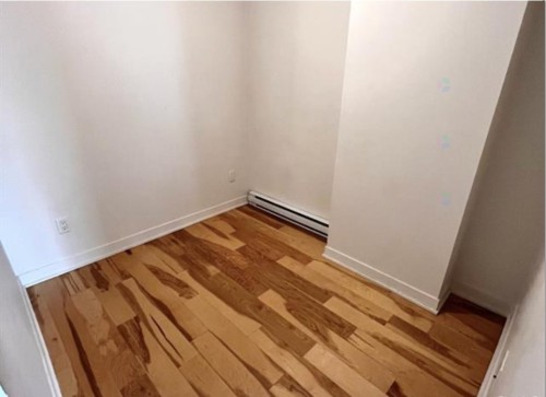 Bedroom - 1002-1182 Rue Crescent, Montréal (Ville-Marie), QC - Indoor Photo Showing Other Room