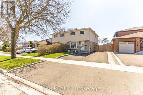 3270 Klaiman Drive, Mississauga, ON - Outdoor