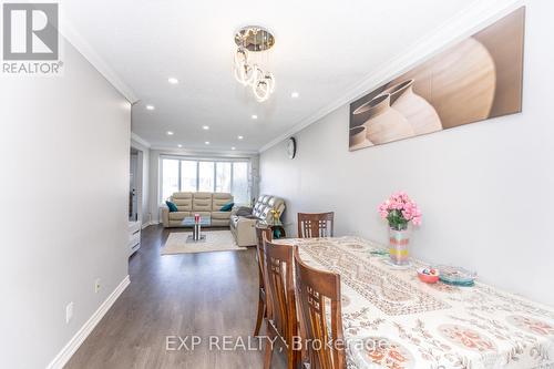 3270 Klaiman Drive, Mississauga, ON - Indoor Photo Showing Dining Room