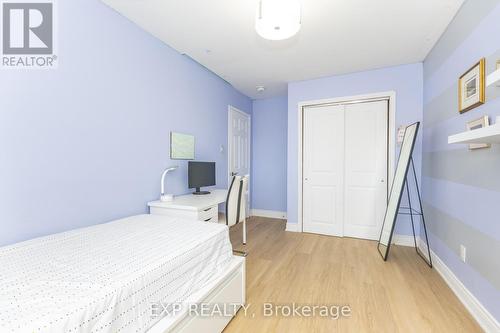 3270 Klaiman Drive, Mississauga, ON - Indoor Photo Showing Bedroom