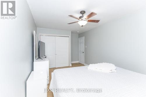 3270 Klaiman Drive, Mississauga, ON - Indoor Photo Showing Bedroom