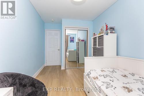 3270 Klaiman Drive, Mississauga, ON - Indoor Photo Showing Bedroom