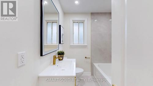 439 Fernleigh Circle N, Richmond Hill, ON - 