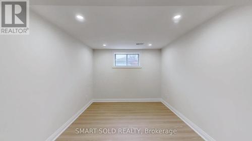439 Fernleigh Circle N, Richmond Hill, ON - Indoor Photo Showing Other Room