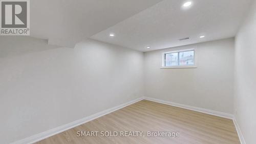 439 Fernleigh Circle N, Richmond Hill, ON - Indoor Photo Showing Other Room