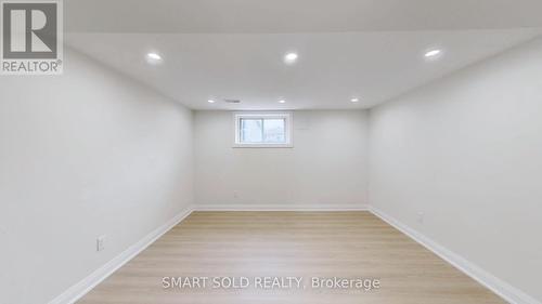 439 Fernleigh Circle N, Richmond Hill, ON - Indoor Photo Showing Other Room