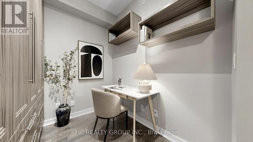 907 - 9205 Yonge Street, Richmond Hill, ON - Indoor