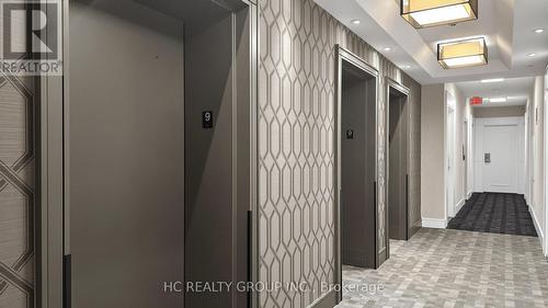 907 - 9205 Yonge Street, Richmond Hill, ON - Indoor Photo Showing Other Room
