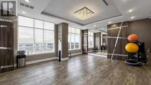 907 - 9205 Yonge Street, Richmond Hill, ON - Indoor Photo Showing Other Room