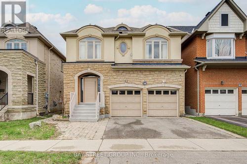 48 COZENS DRIVE  Richmond Hill, ON L4E 4W6