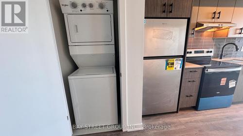 D711 - 4878 Powers Common, Burlington, ON - Indoor Photo Showing Laundry Room