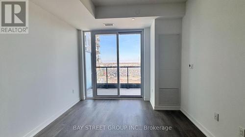 D711 - 4878 Powers Common, Burlington, ON - Indoor Photo Showing Other Room