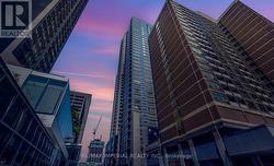 2001 - 21 BALMUTO STREET  Toronto, ON M4Y 1W4