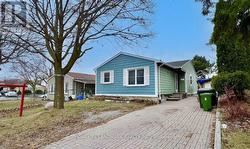 MAIN FLOOR - 81 UNITED SQUARE Toronto, ON M1B 2B9