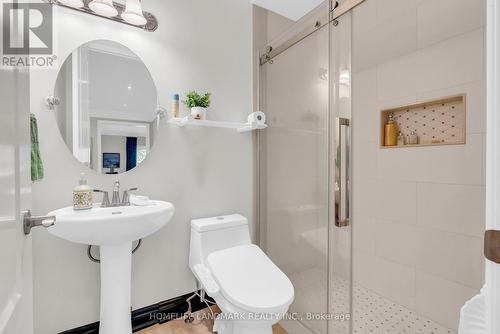 94 Pathlane Road, Richmond Hill, ON - Indoor Photo Showing Bathroom