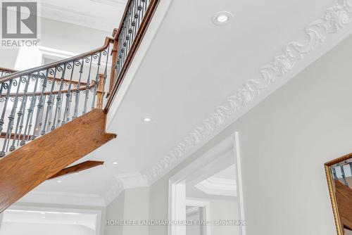 94 Pathlane Road, Richmond Hill, ON - Indoor Photo Showing Other Room